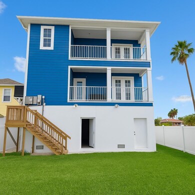 13117 4th St E, Madeira Beach, FL 33708 - photo 2