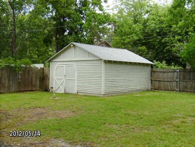 Detached Garage