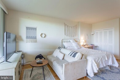 191 Presidential Blvd unit R607, Bala Cynwyd, PA 19004 - photo 2