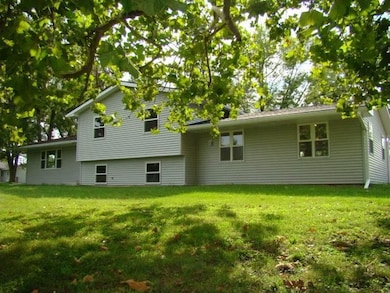 614 N Butler St, Corydon, IA 50060 - photo 6