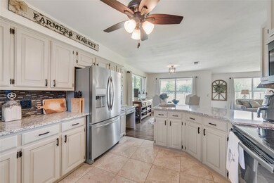 421 Navajo Trail, Gainesville, TX 76240 - photo 7