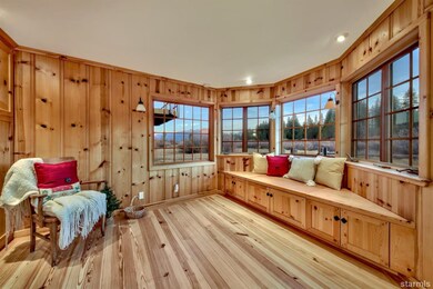 Den/Library