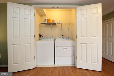 13031 Woodcutter Cir, Germantown, MD 20876 - photo 6
