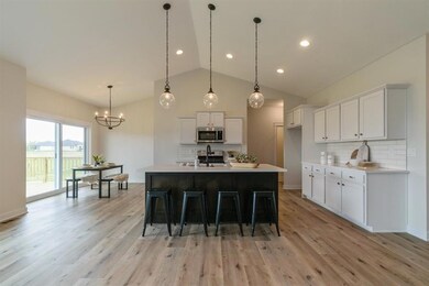Kitchen/Dining