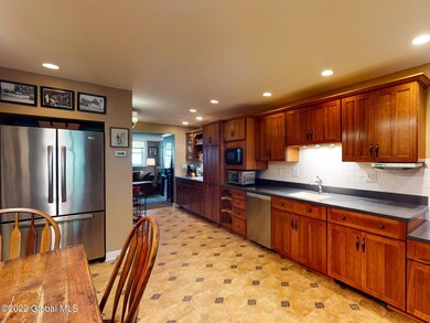 216 Lancaster St, Albany, NY 12210 - photo 7