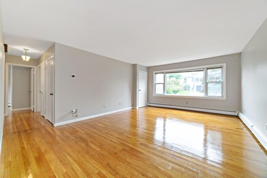 34 Arther St unit 1st Floor, Greenwich, CT 06831 - photo 2