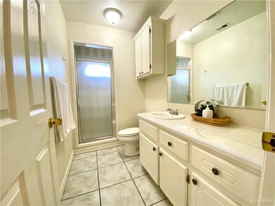 1901 W Mimosa Dr, Weslaco, TX 78596 - photo 5