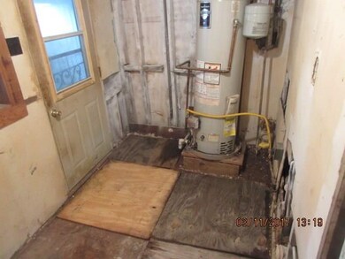 1524 S 4th St, Rogers, AR 72756 - photo 7