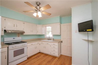 507 Broad St, Des Moines, IA 50315 - photo 4