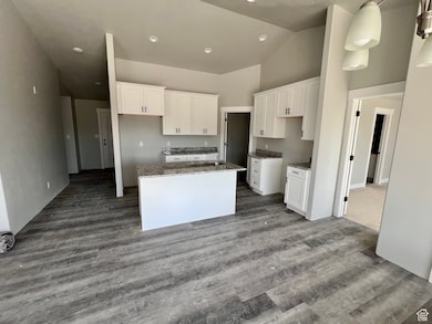 2349 E Sego Lily Dr, Eagle Mountain, UT 84005 - photo 4