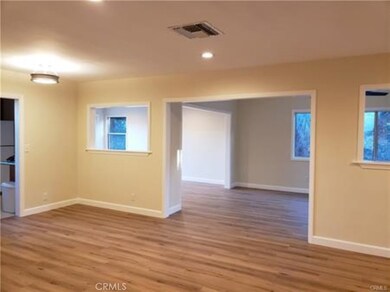 22436 Avenue San Luis, Los Angeles, CA 91364 - photo 4