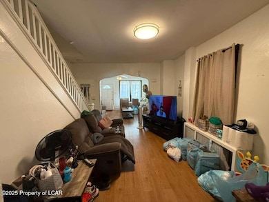 307 W Green St, West Hazleton, PA 18202 - photo 3