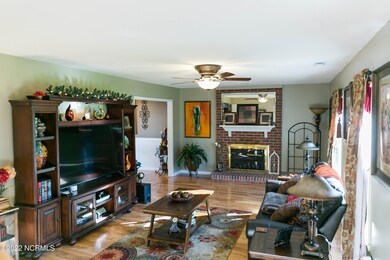 121 Archdale Dr, Jacksonville, NC 28546 - photo 5