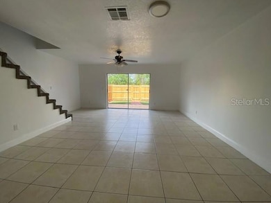 13909 Fletchers Mill Dr, Tampa, FL 33613 - photo 3