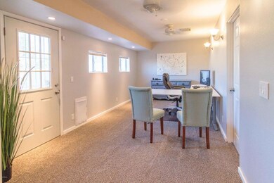 BONUS DEN/OFFICE