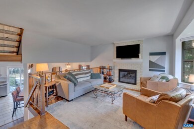 81 Court Place, Charlottesville, VA 22901 - photo 5