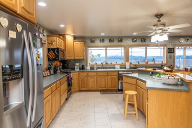Palmers-Home-Butte-Buffalo-James-Photogr