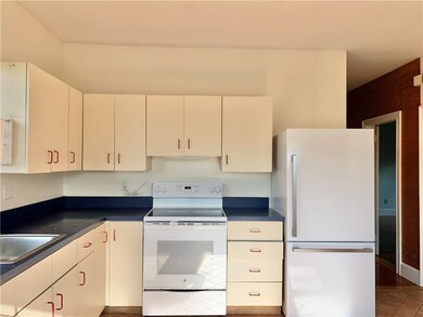 7 Jenckes St unit 4, Providence, RI 02906 - photo 4