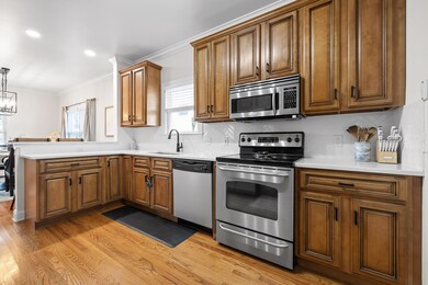 E 18th-26