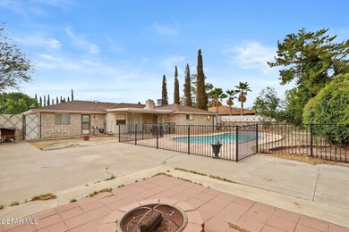 1827 Mike Hill Dr, El Paso, TX 79936 - photo 2