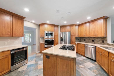 1110 Lecuyer Dr, Stillwater, MN 55082 - photo 3