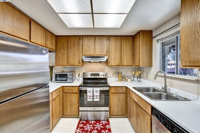 1446 Chateau Common unit 208, Livermore, CA 94550 - photo 4