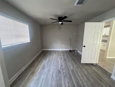 2817 Rosemary Ln, Houston, TX 77093 - photo 3