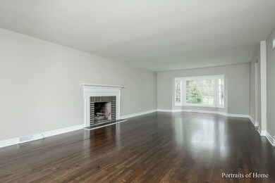 1527 Gamon Rd, Wheaton, IL 60189 - photo 2