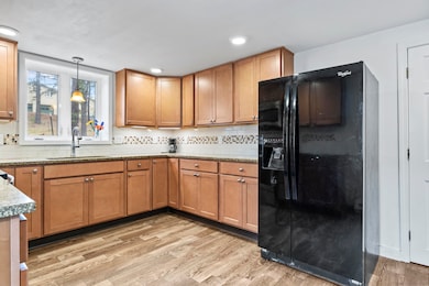 8 Royal Coachman Way