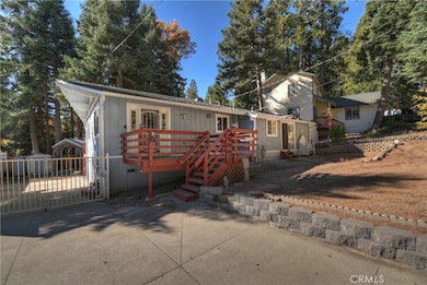 31435 Oakleaf Dr, Running Springs, CA 92382 - photo 2