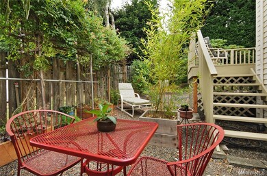 709 Elm Place W, Edmonds, WA 98020 - photo 2