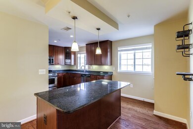 4121 S Four Mile Run Dr unit 401, Arlington, VA 22204 - photo 4
