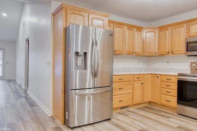 914 Chipman Ln, Owosso, MI 48867 - photo 3