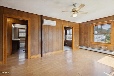 279 Chapel St, Weber City, VA 24290 - photo 6