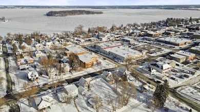 317 W 1st St, Waconia, MN 55387 - photo 4