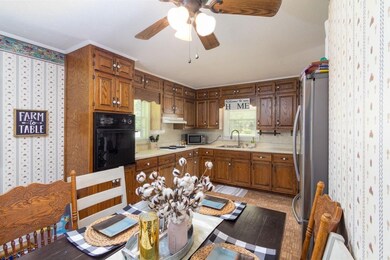 3036 Marie Cir, Macon, GA 31216 - photo 4