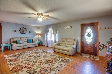 885 Jason Hoover Rd, Asheboro, NC 27205 - photo 6