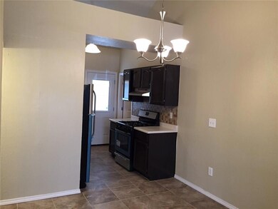 521 Lauren St, Horizon City, TX 79928 - photo 6