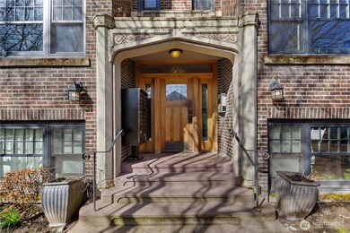 525 16th Ave E unit 201, Seattle, WA 98112 - photo 2