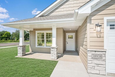 38938 Elm Ct, North Branch, MN 55056 - photo 3