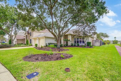 1489 Garden Lakes Dr, Friendswood, TX 77546 - photo 3
