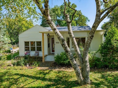 401 Merrill Crest Dr, Madison, WI 53705 - photo 4