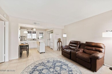 424 S Paseo Madera unit B, Green Valley, AZ 85614 - photo 6