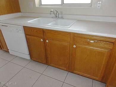 023-291248 - Kitchen-E