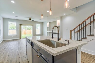 7703 Willow St unit B, Houston, TX 77088 - photo 7