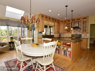 1313 Dasher Ln, Reston, VA 20190 - photo 3