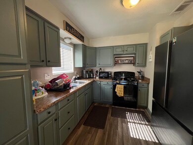 D13B9070-0954-4952-83A2-20D5D2F4E2F7