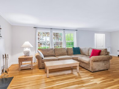 11 Ben Ct, Old Greenwich, CT 06870 - photo 4