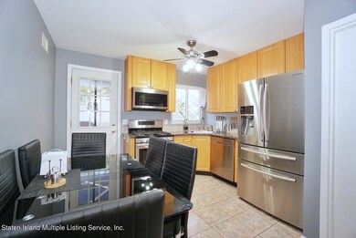 (7) KITCHEN