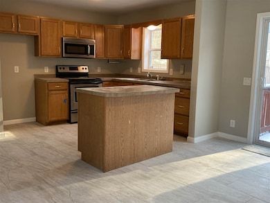 24 Emerson Ave, Rochester, NH 03867 - photo 2